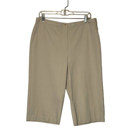 Charter Club beige flat front capri pants size 12 - Picture 1 of 10